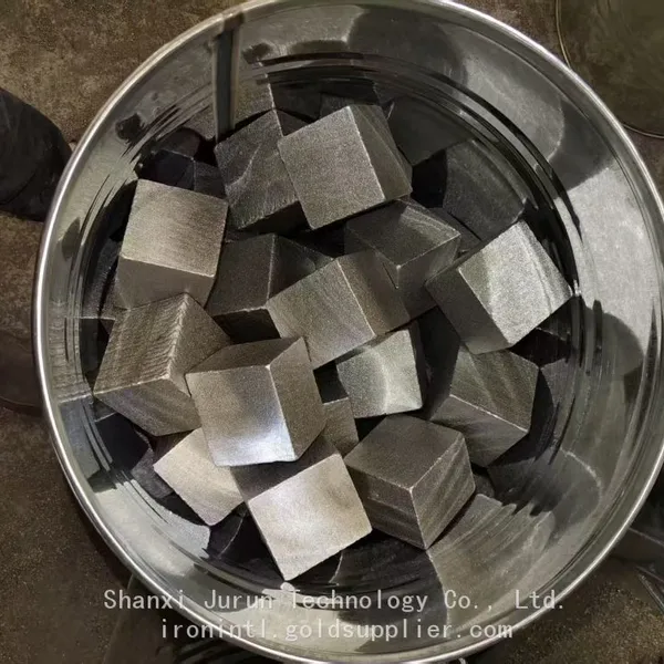 Barre carrée en fer pur laminé à froid de 12 mm x 12 mm avec une tolérance de ±0,1 mm