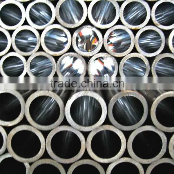 SAE1026 Precision Seamless Steel Tube With Smooth Surface photo-6