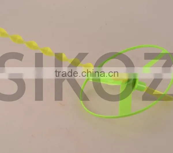 SK-T386 Toy Candy Rotate Flying Toy photo-5