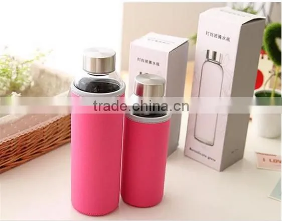 Popular Fancy Pyrex Fruit Infuser Glass Water Bottle With Silicone Sleeve photo-4