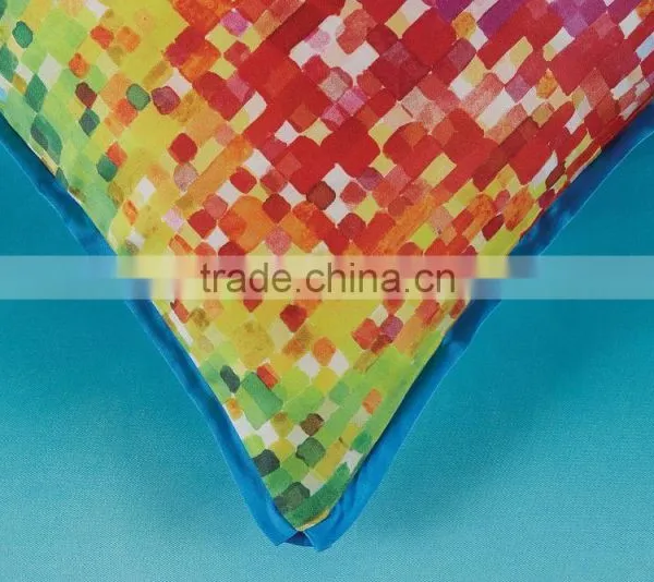 Bold and Bright Design Quilt Cover photo-2