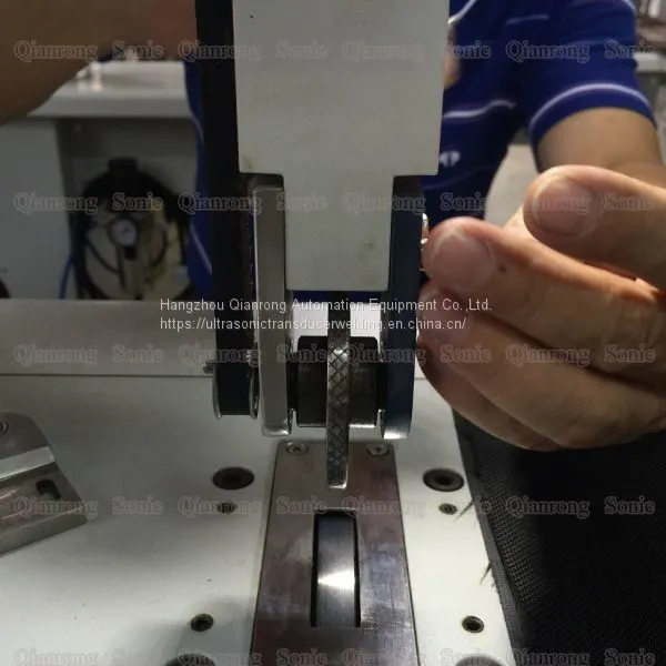35Khz Ultrasonic Sealing Of PP PVC PE PET Nonwoven and Barrier Foils Special Materials photo-4