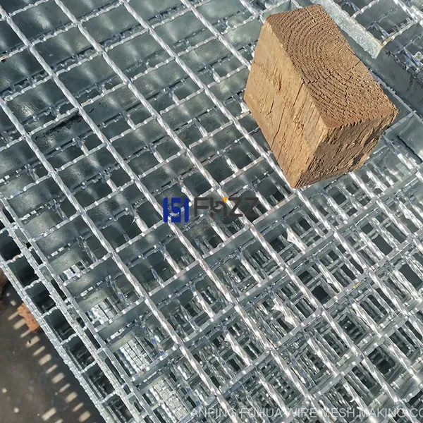Steel Serrated Bar Gratings Stair Treads Hot Dipped Galvanized for Steel Structure photo-3