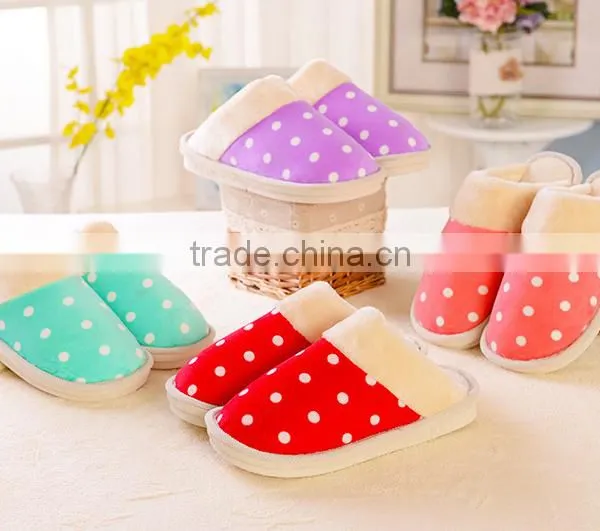 Hot Selling Wholesale Soft Indoor Slippers Couples Household Dots Cotton Slippers photo-3