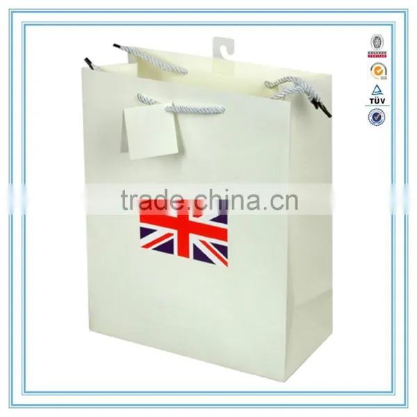 China Custom Printed Paper Bag With Handles photo-3
