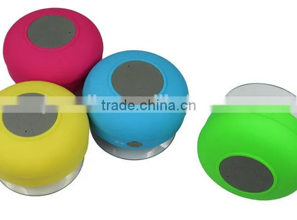 Cheap Wholesale Price Waterproof Bluetooth Speaker With Wireless Mic photo-2