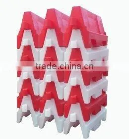 rotatioanal moulding traffic plastic barrier,rotomolded pe road barrier