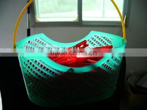 Plastic Colourful Clothes Hangers Plastic Clothespin/clothes Peg/clothes Clip With a Basket photo-6