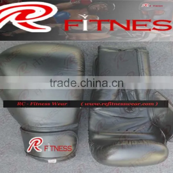 Boxing Gloves Latest Model Leather Products/ Fitness MMA Sparring Practice Punching Bag Gloves Stock in Belgium Europe