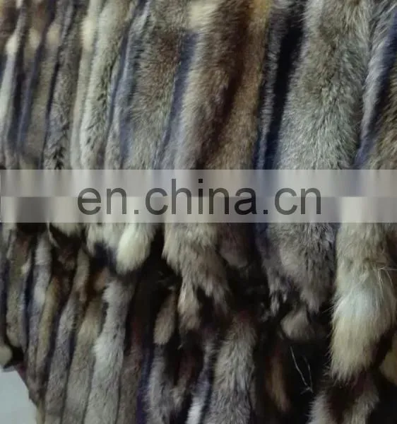 Chinese Wholesale Raccoon Fur Skin Raw Raccoon Fur Pelt Fur Skin photo-5