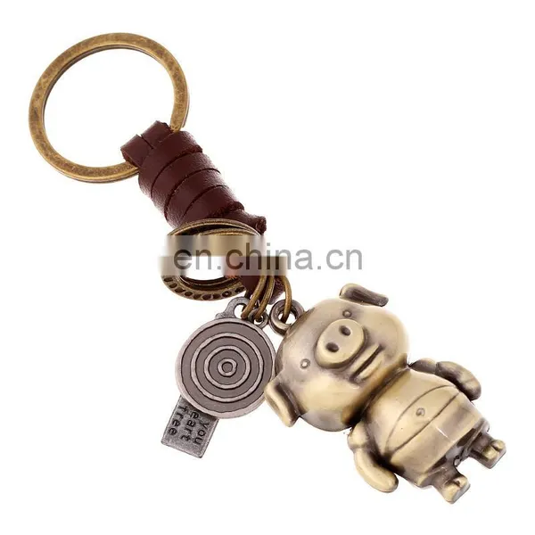 Punk Keyholder Handmade Leather Keychain Cute Retro Cartoon Pig Pendant Keychain photo-3