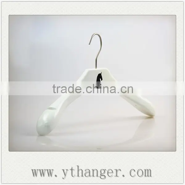CY-341 Girl Doll Clothes Hanger Baby Dresses Wood Hanger for Baby Clothes Wholesale photo-2