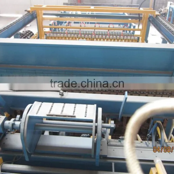 Haotian Hot Sale! 6x6 Concrete Reinforcing Welded Wire Mesh Making Machine photo-3