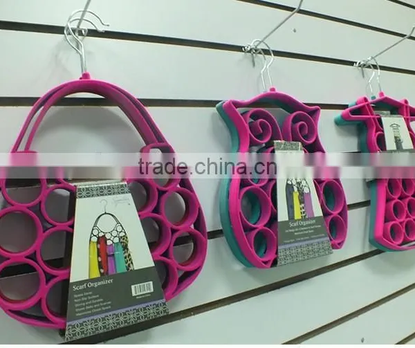 Hot Sales a Variety of Shapes Hanging Plastic Flocked Hanger photo-5