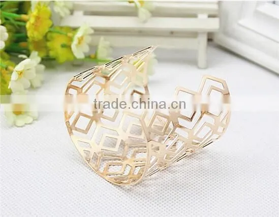 Europe Polygon Punk Style Hollow Jewelry Bangles With Factory Price photo-3