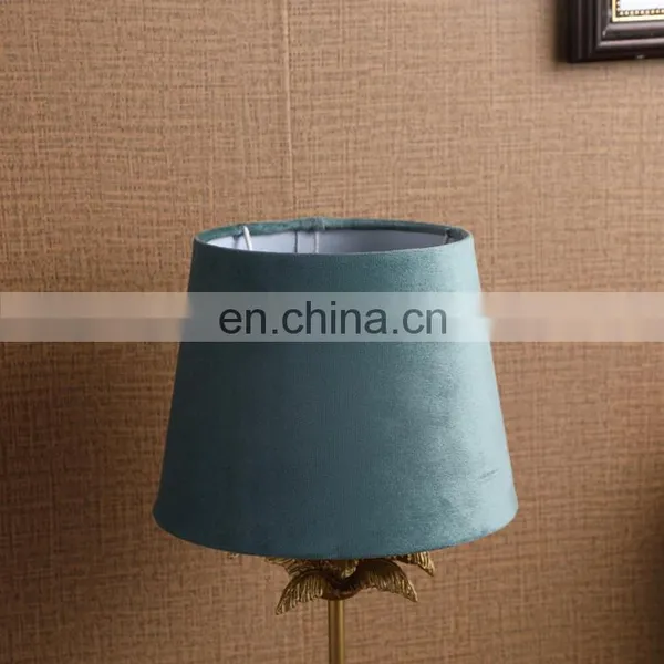 Top Sale Home Decoration Lights Metal Luxury Gold Nightstand Table Lamp for Bedroom photo-4