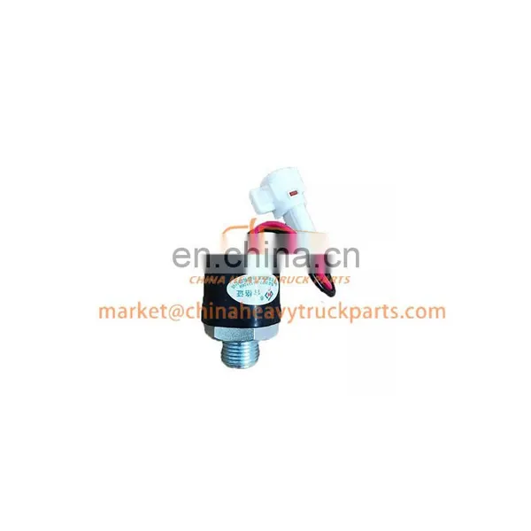 Foton Auman/Aumark/Miler/Land Pioneer Weichai Engine Gearbox Zf/Fast Truck Spare Parts 1b24937300058 Brake Lamp Switch photo-2