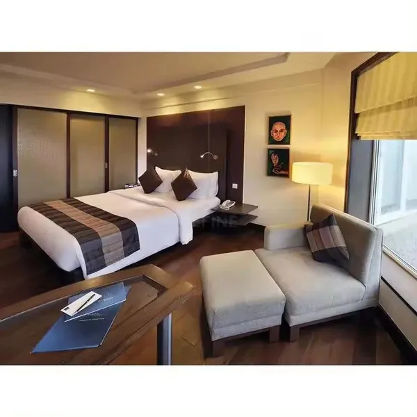 European Home Master Bedroom Furniture Set Modern and Simple Design Solid Wood Storage Bed for Hotel or Rental Use photo-2