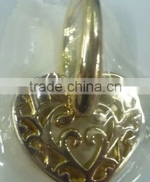 Metal Fittings for Shoes, Leather Goods and Clothing