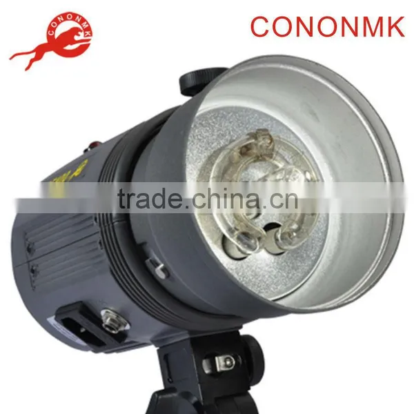 Cononmk CF studio lighting for studio shooting