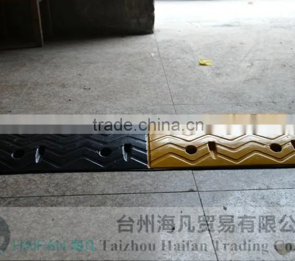 1000*380*50mm High Quality Hot Sell Rubber Speed Hump for Crossing/heavy Strength Rubber Speed Hump Used on Road for Safety photo-2