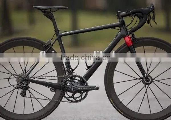 2015 Lightweight T800 Full Carbon Fiber Chinese Road Bike Carbon Complete in Bicycle for Sell