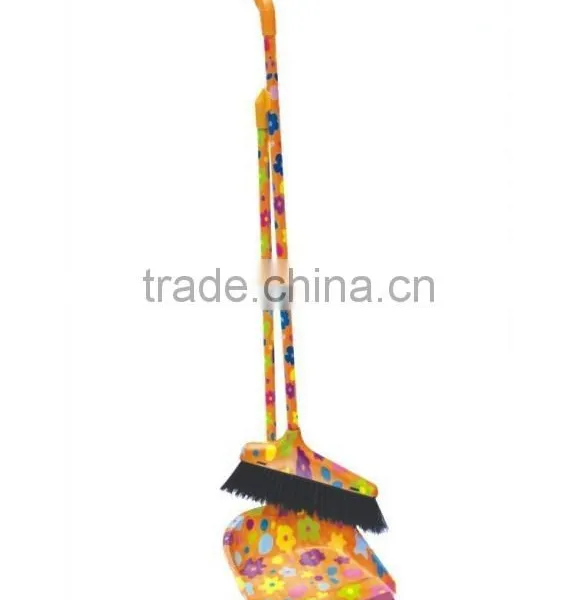 High Quality Household Cleaning Printing Plastic Dustpan With Long Handle photo-4