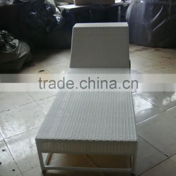 Fashion Design White Lounge Chair photo-5