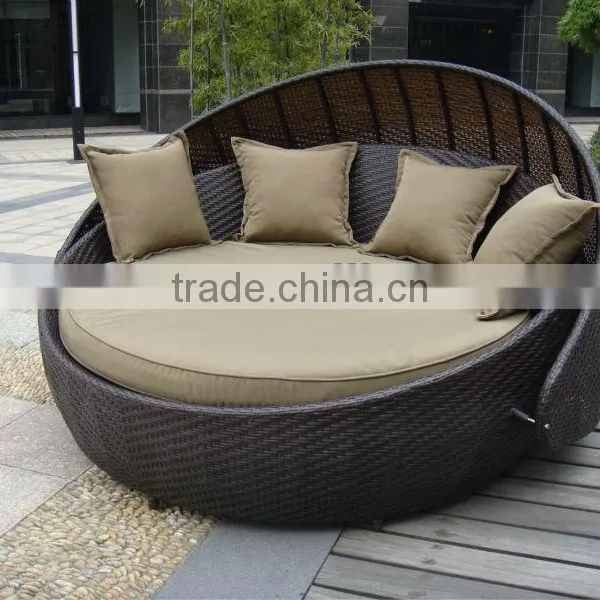 Outdoor Rattan Egg Bed photo-2