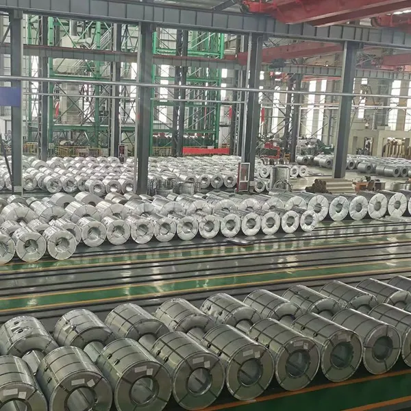 Galvanized Steel Coil With Oil / Passivated / Dry Surface Treatment photo-3