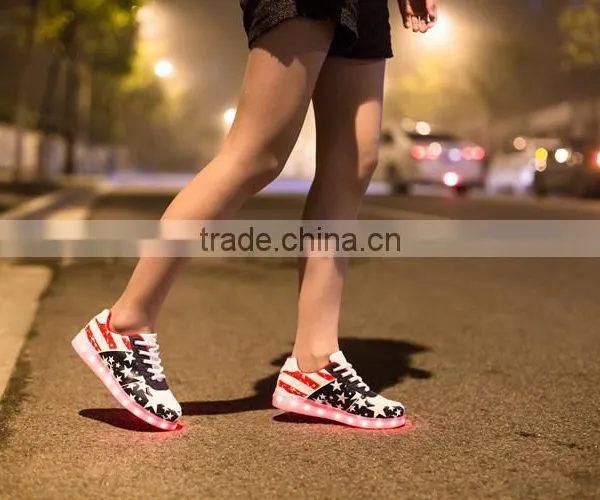 New Design Unisex LED Shoes Sneakers/LED Light Up Kids Running Shoes