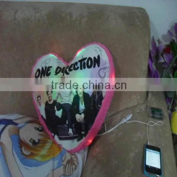 2014 Best Selling Customized Fashion LED Electro-acoustic Pillow Quality Choice