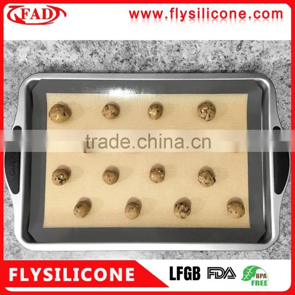 Making Cookie 16.5*11.6 Inch Non-stick Easy-cleaned Silicone Baking Mat photo-5
