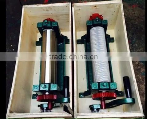 2016 Hot Sale Beekeeping Tools/ Beewaxs Foundation Machine photo-4