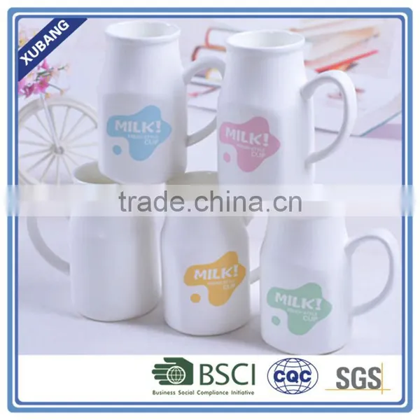 White Ceramic Milk Mug With Silicone Lid and Sleeve photo-4
