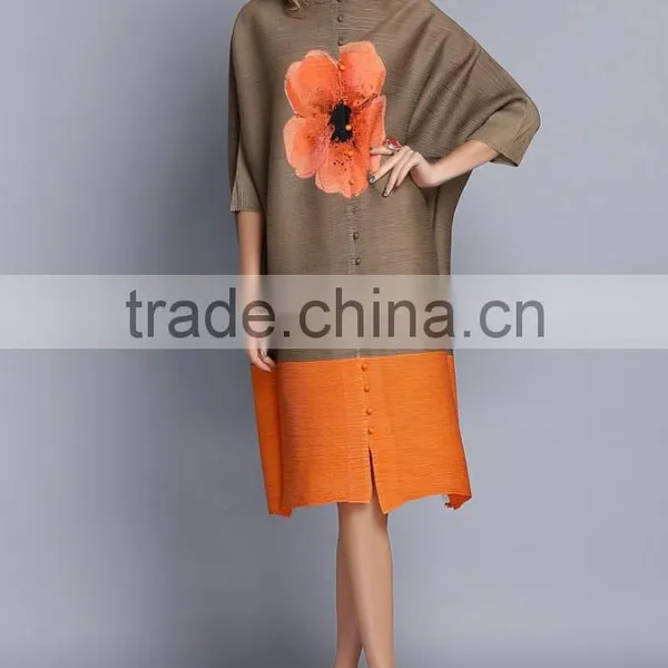 Latest Design Woman Button Flower Printed Crinkled Dress photo-4