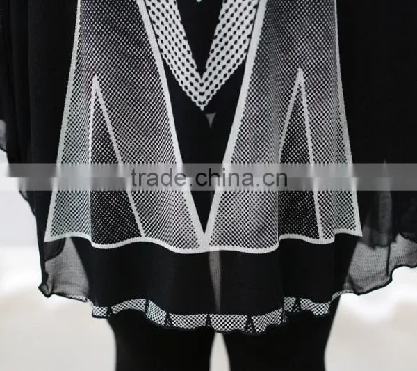 Middle Aged Ladies Elegant Beaded Black and White Printed Short Sleeve Lace Blouses photo-6
