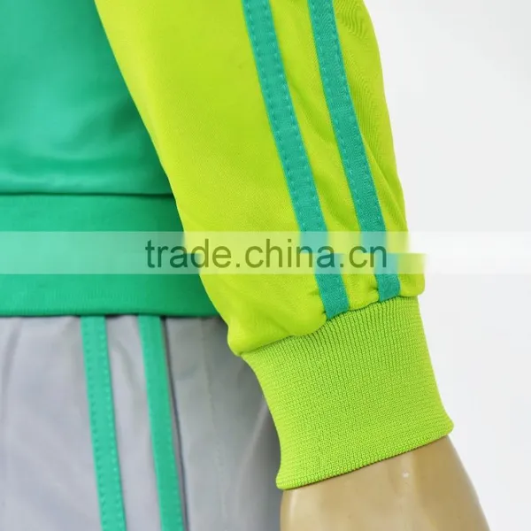 Hot Factory OEM High Quality 100% Polyester Sportswear photo-4