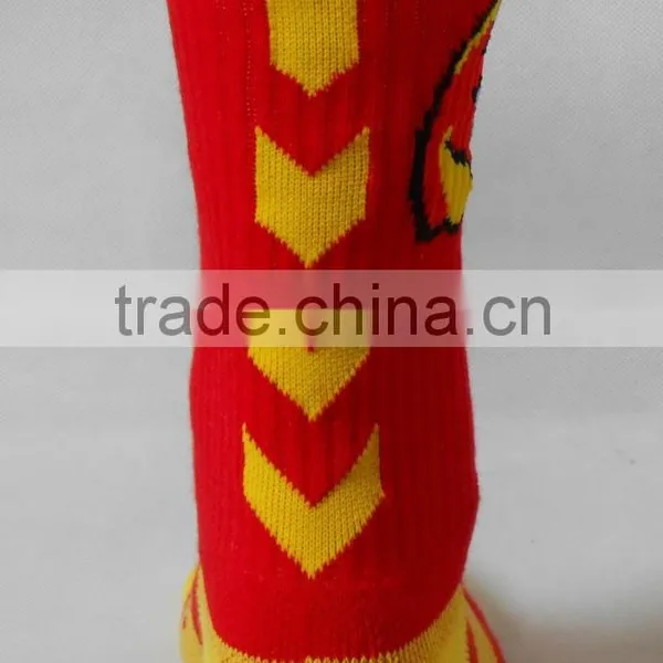 Men Dri Fit Elite Basketball Compression Socks With Polyester and Cotton photo-4