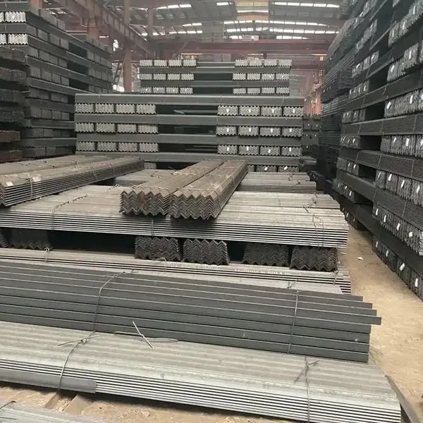 3.0mm – 8.0mm WT Carbon Steel Unequal Angle; EN 10025 S355J2 – 80×60 – 150×100 mm – Bulk Order photo-3