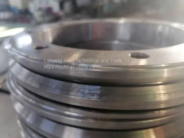 CRB 225 Crossed Roller Slewing Bearing With Special Surface Treatment for Medical Equipment photo-2