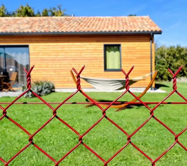 Heavy Duty Chain Link Fence Galvanized Steel Security Fence for Construction Site, Sports Field, and Residential Property photo-6