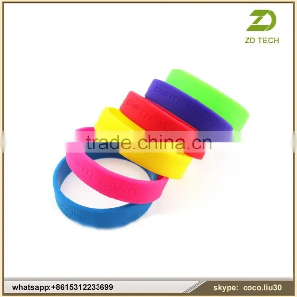 Factory Directly Custom Hole Adjustable Silicone Bracelet / Wristband / Rubber Band With Metal Buckle ZDS2021 Quality Choice photo-5