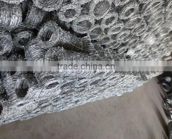 Hot-dipped Galvanized Steel Barbed Wire photo-2