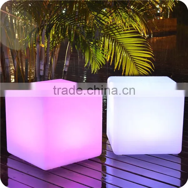 LED Growing Cube Chair for Bar photo-5