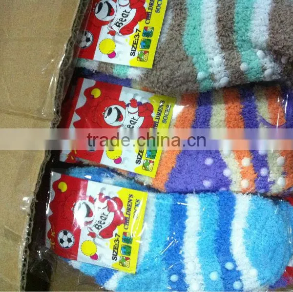 Hot Sale Popular Children's Microfiber Antiskid Socks Warm Socks for Winter 3 Sizes for 1-12 Years Old photo-3