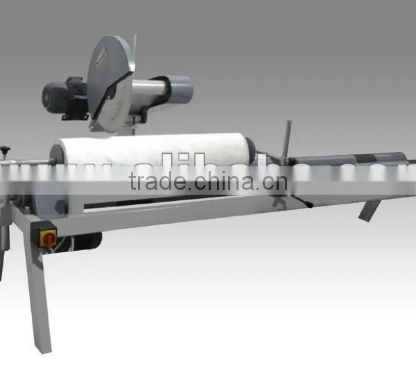 Roll Fabric Cutting Machine