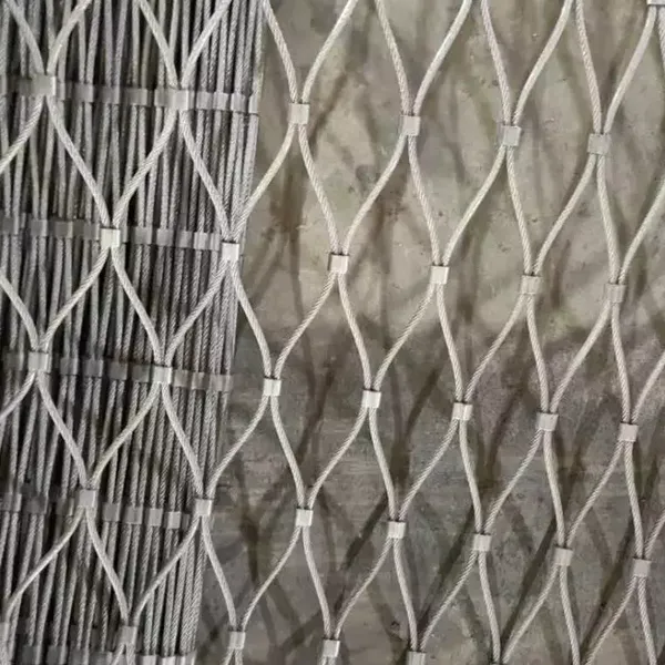 High Quality Stainless Steel Rope Mesh Cable Net Fence/Made in China Protective Net Garden Fence Safety Fence Weaving Mesh Decorative Wire Mesh photo-2