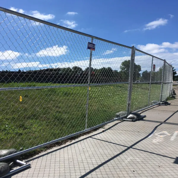 Australian Standard 5mm Galvanized Steel Temporary Safety Farm Fence for Construction Sites, Portable and Eco-friendly PVC, 3D Modeling