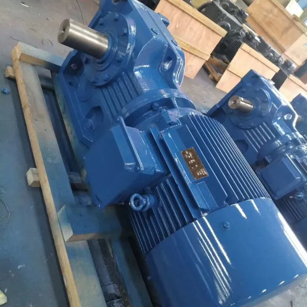 Reliable Drive for Automated Material Handling, S Series Worm Helical Gearmotor photo-2